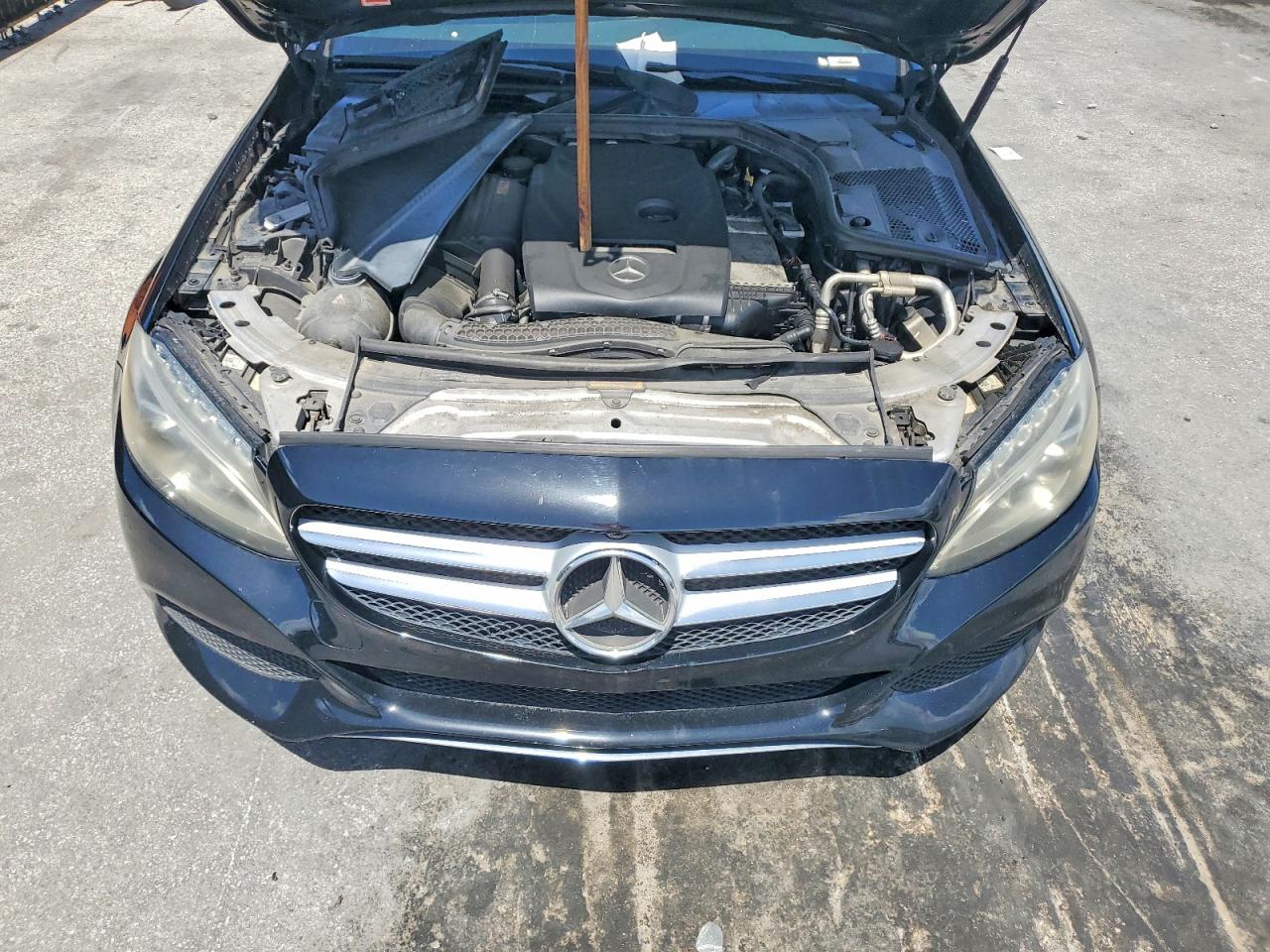 2016 MERCEDES-BENZ C C300