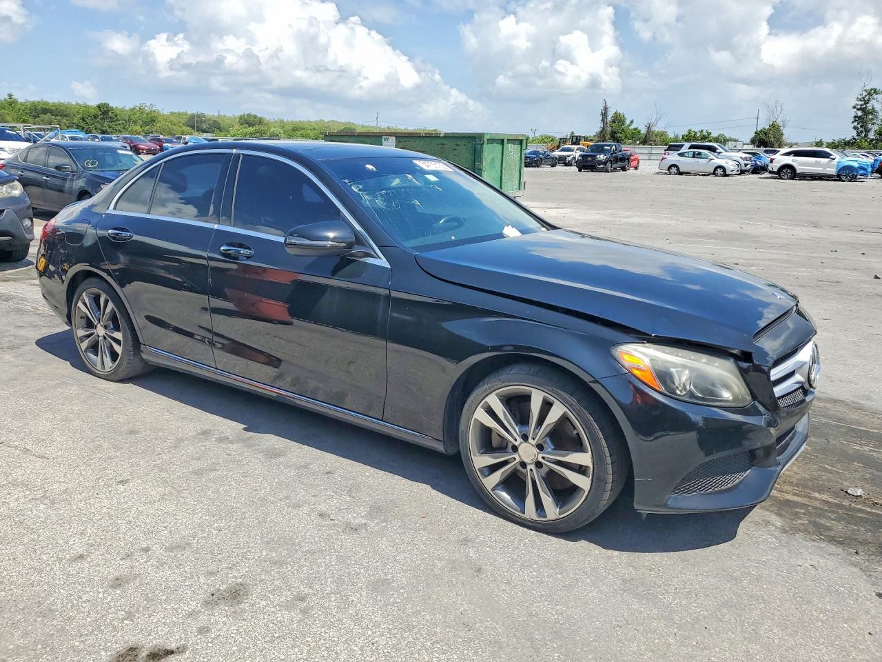 2016 MERCEDES-BENZ C C300