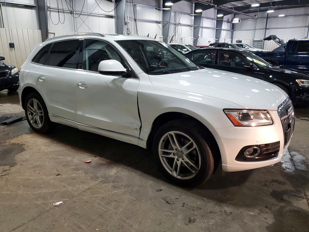 2017 AUDI Q5 quattro Premium Plus