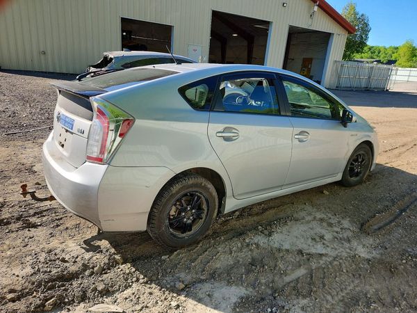 2015 TOYOTA PRIUS — PSRA
