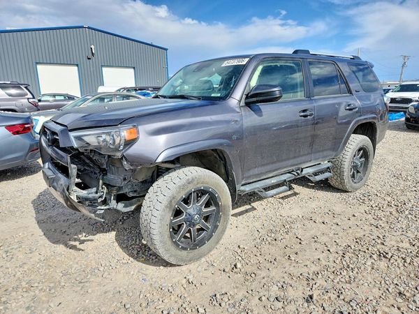 2023 TOYOTA 4RUNNER SR5