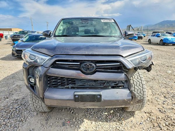 2023 TOYOTA 4RUNNER SR5