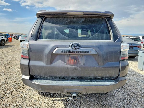 2023 TOYOTA 4RUNNER SR5