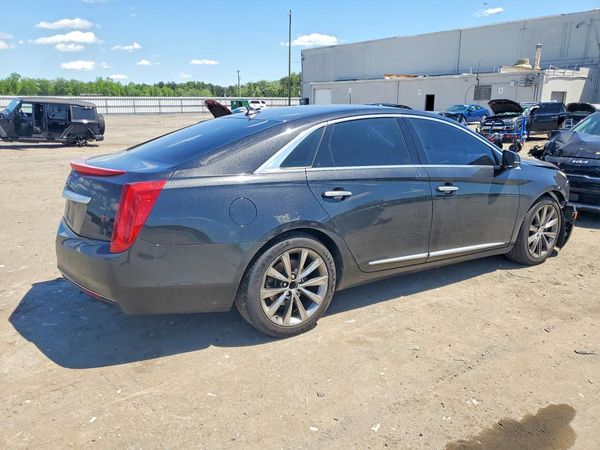 2013 CADILLAC XTS Base