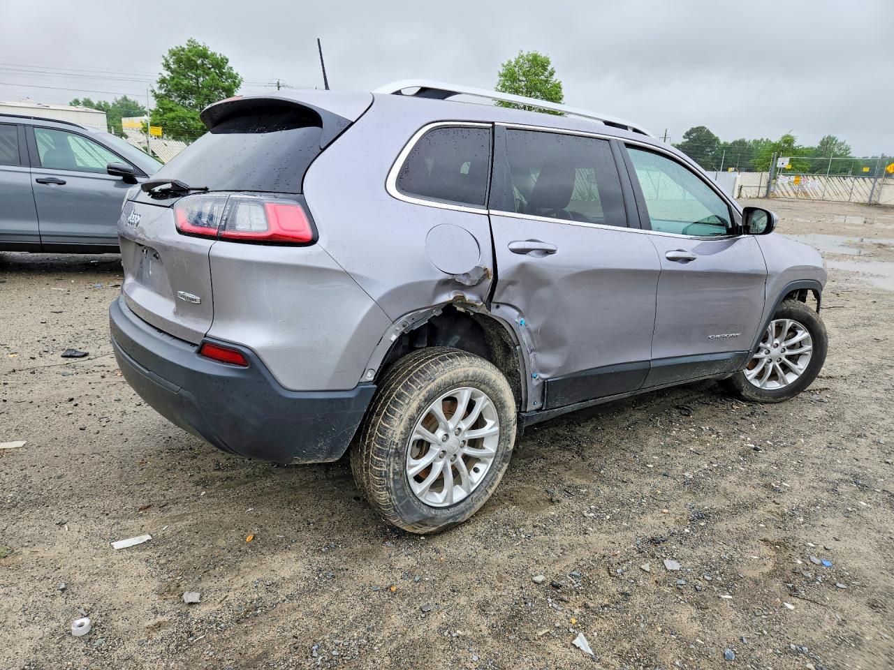 2019 JEEP CHEROKEE LATITUDE 4X4