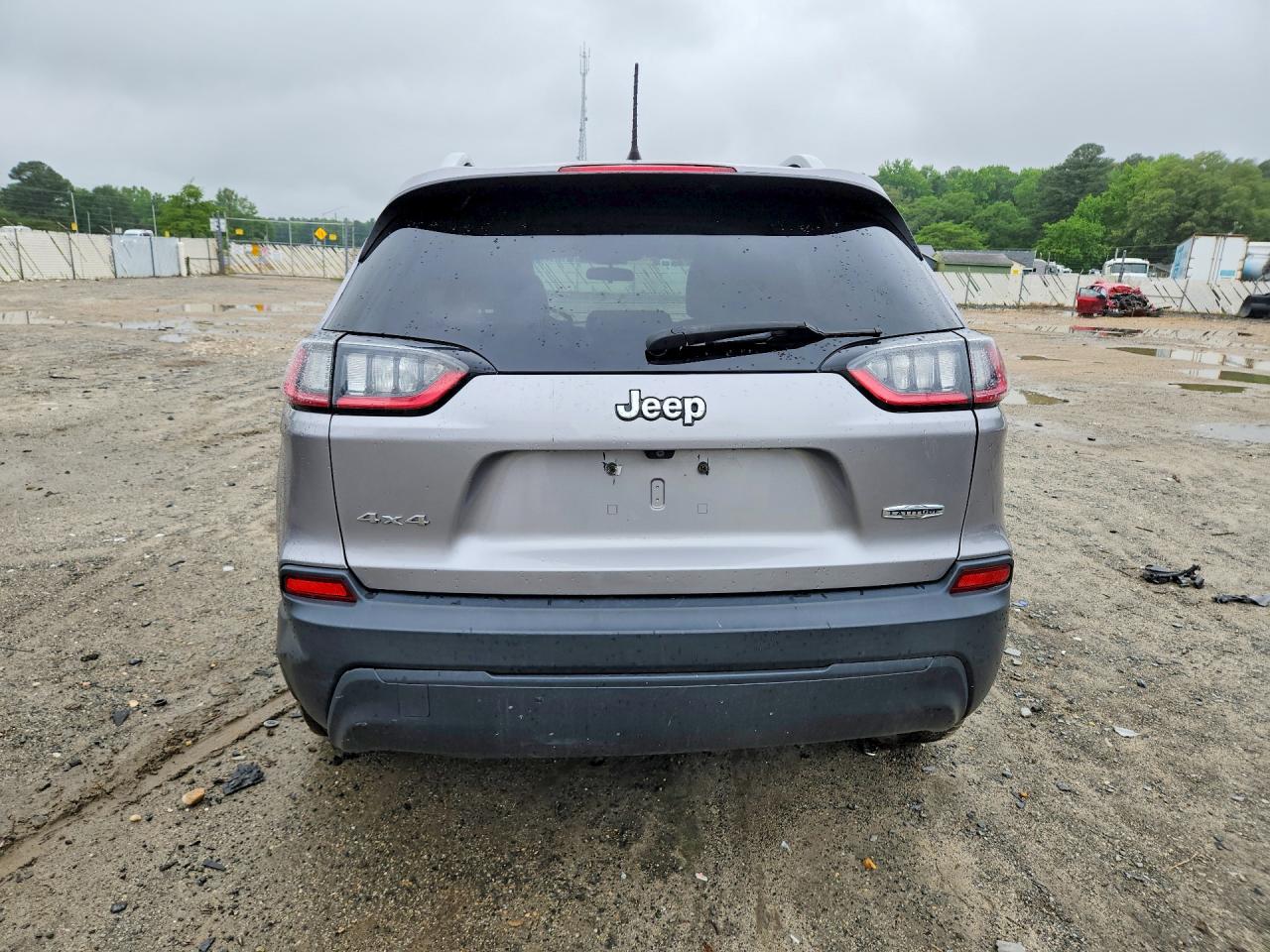2019 JEEP CHEROKEE LATITUDE 4X4