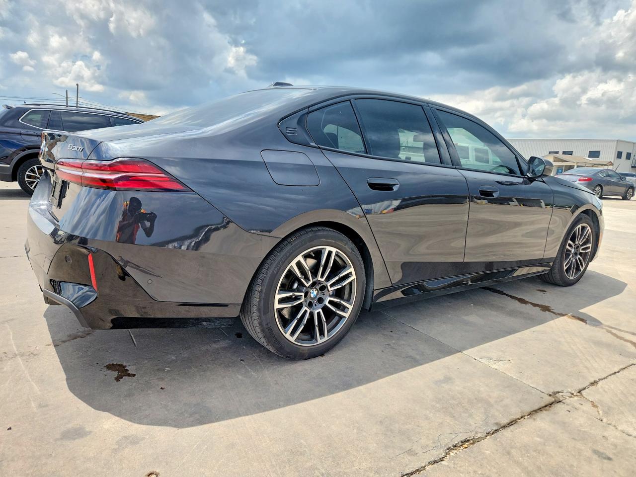 2025 BMW 530