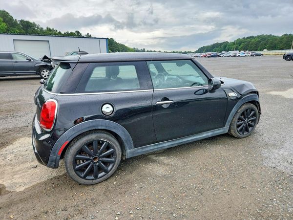 2014 MINI COOPER