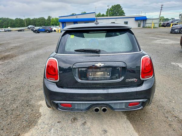 2014 MINI COOPER