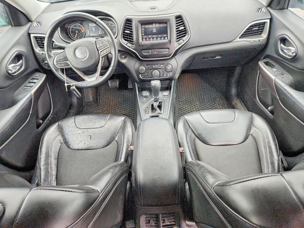 2019 JEEP CHEROKEE LATITUDE PLUS 4X4