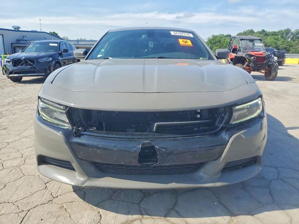 2017 DODGE CHARGER SE