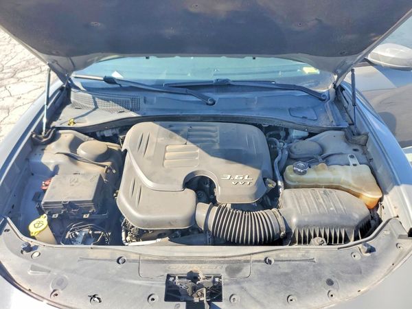 2017 DODGE CHARGER SE