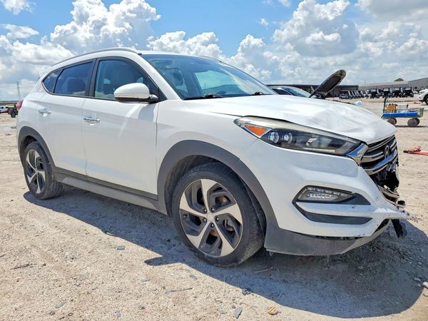 2017 HYUNDAI TUCSON