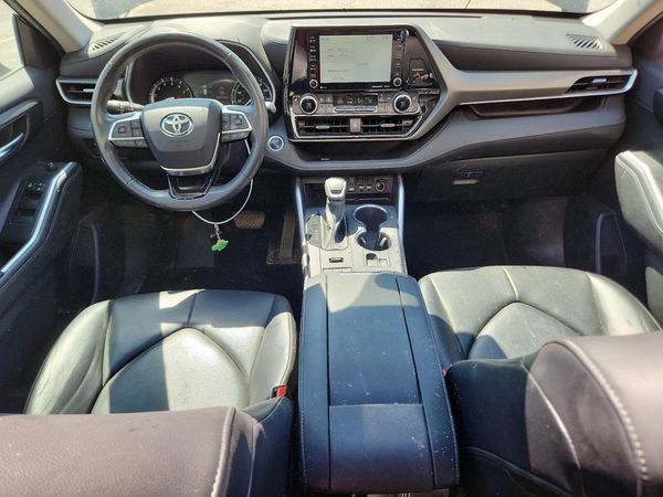 2021 TOYOTA HIGHLANDER