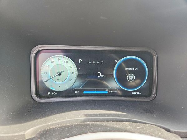2022 HYUNDAI KONA