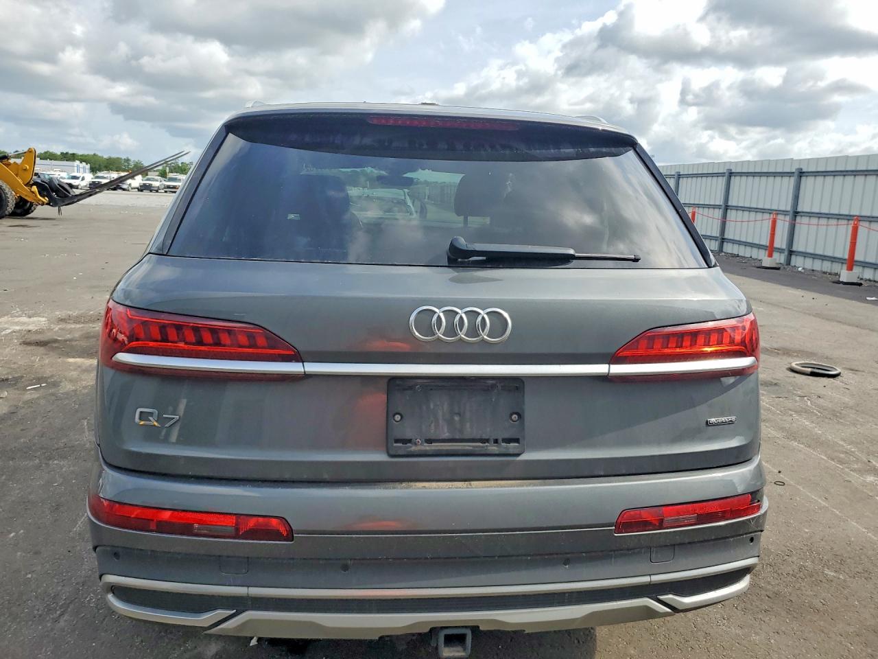 2021 AUDI Q7