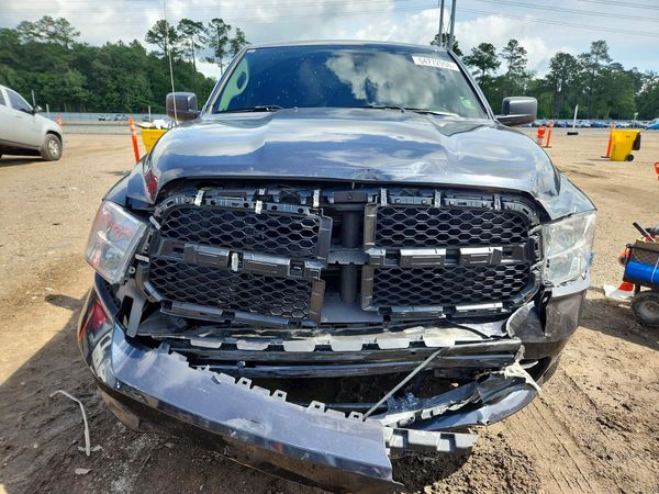 2018 RAM 1500 ST