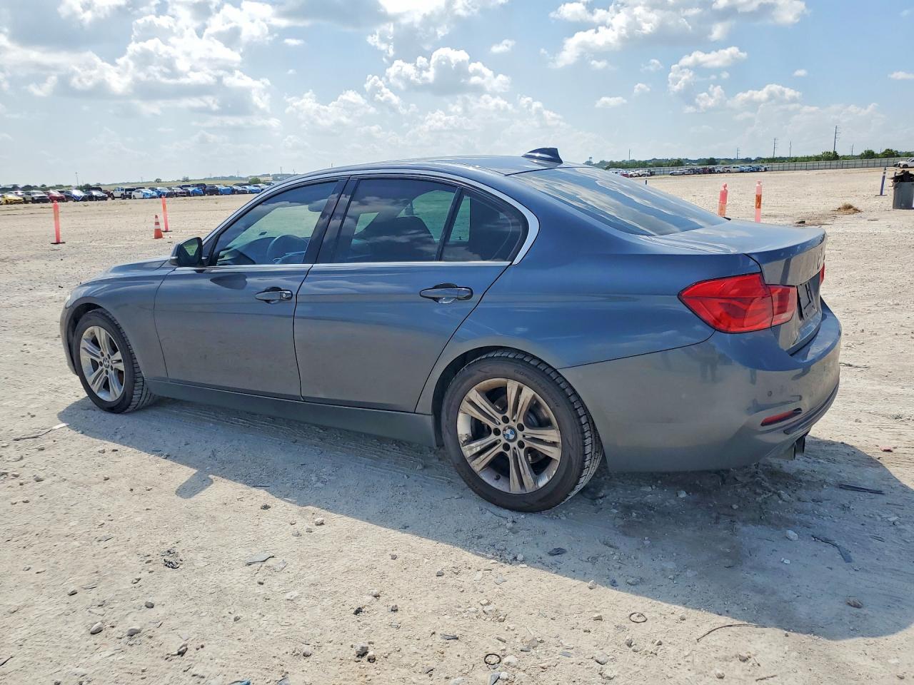 2017 BMW 330 SA