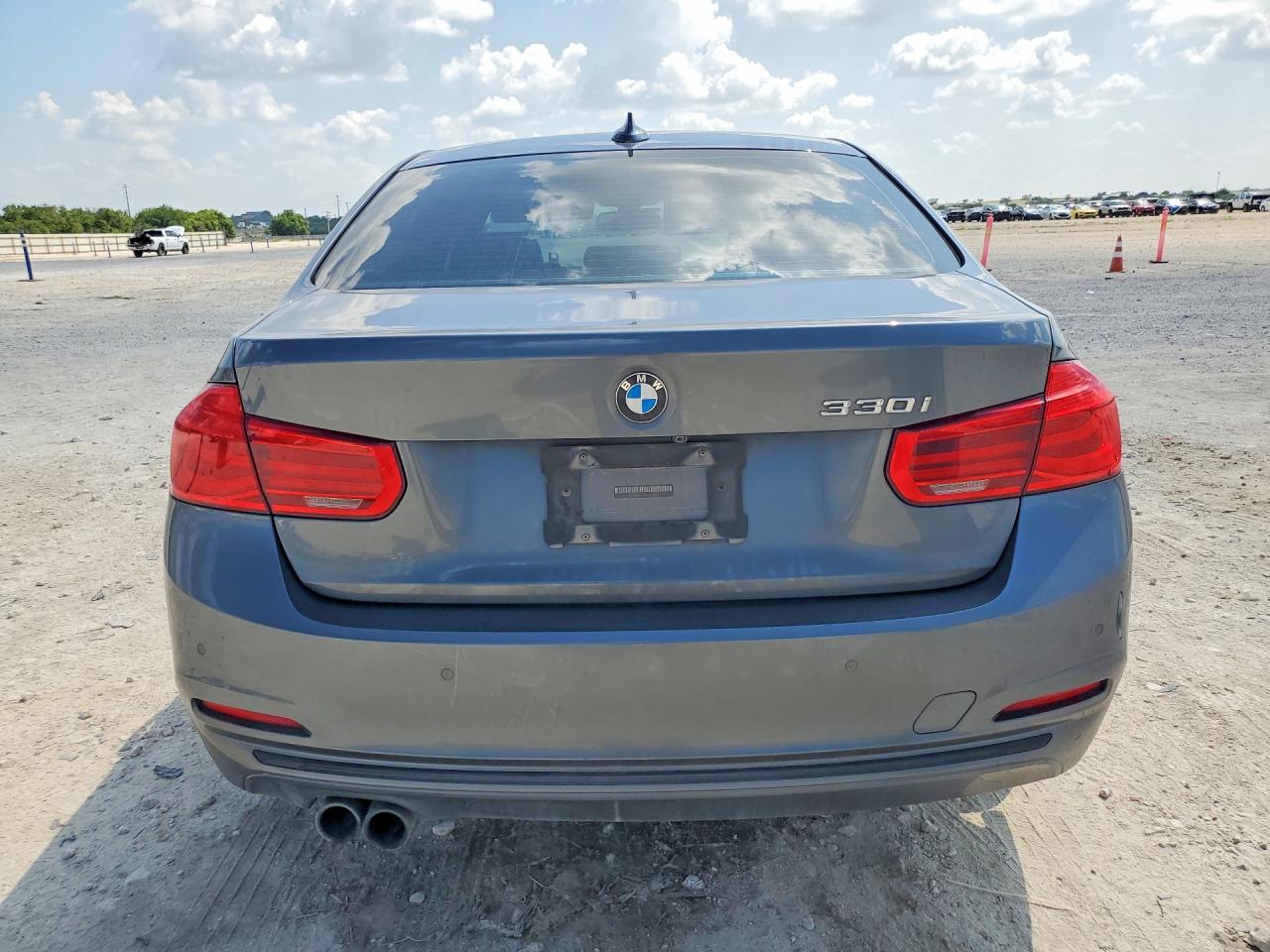2017 BMW 330 SA