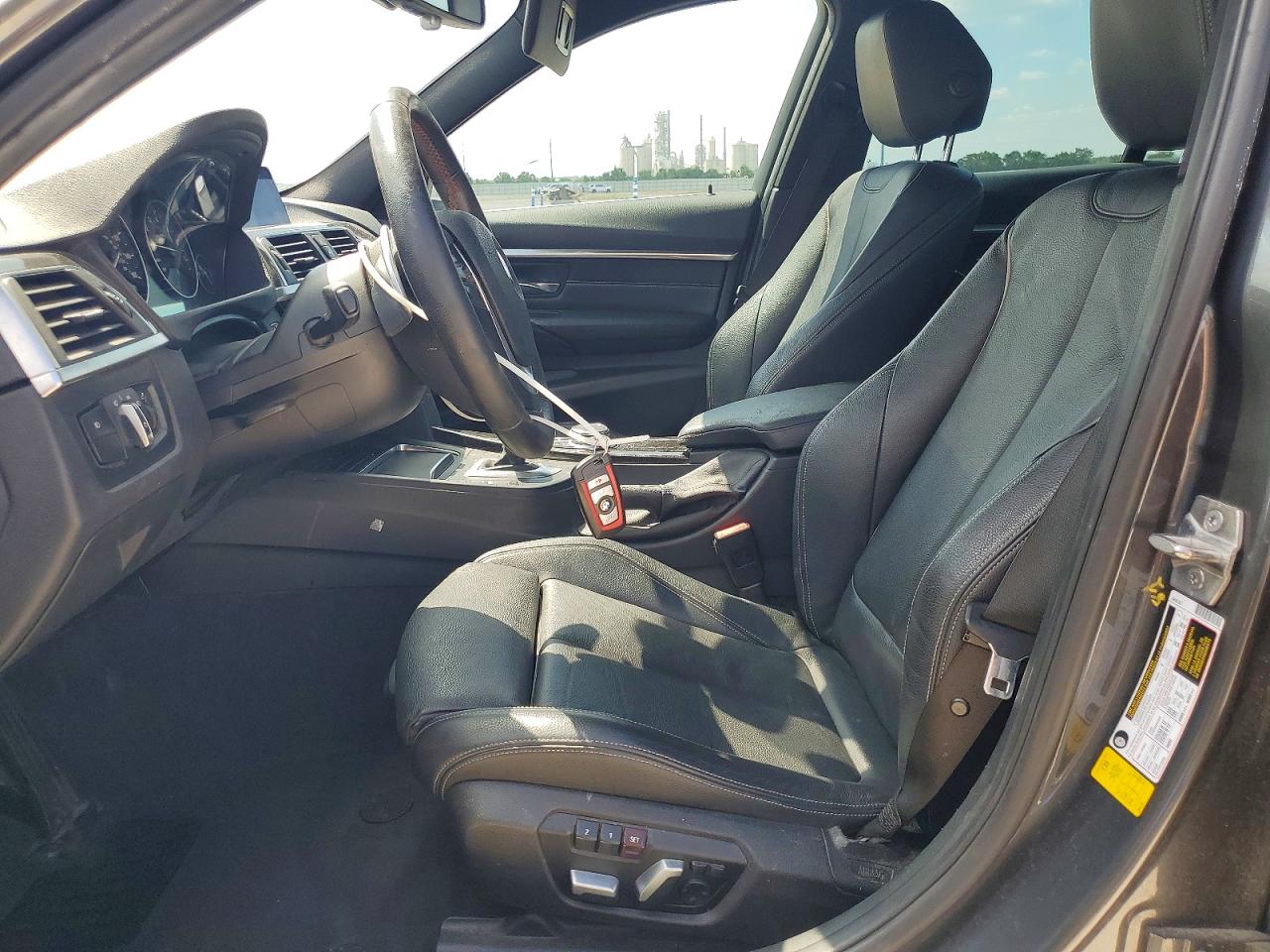 2017 BMW 330 SA