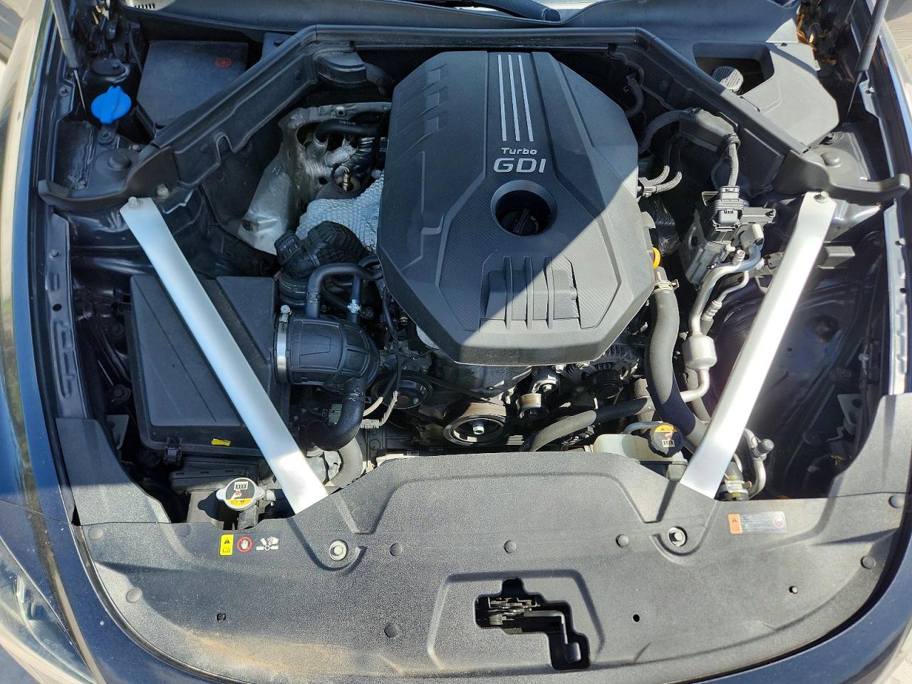 2019 KIA STINGER Premium