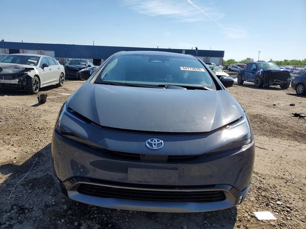 2024 TOYOTA PRIUS