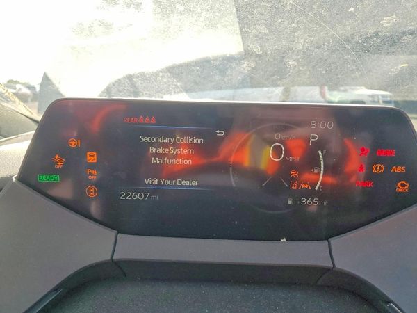 2024 TOYOTA PRIUS