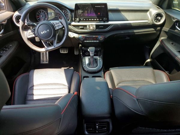 2024 KIA FORTE