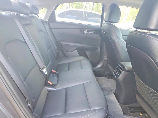 2019 KIA FORTE EX