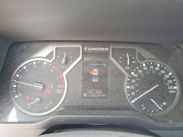 2022 TOYOTA TUNDRA SR5