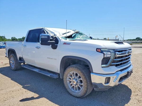 2025 CHEVROLET SILVERADO LTZ — Passenger 3/4