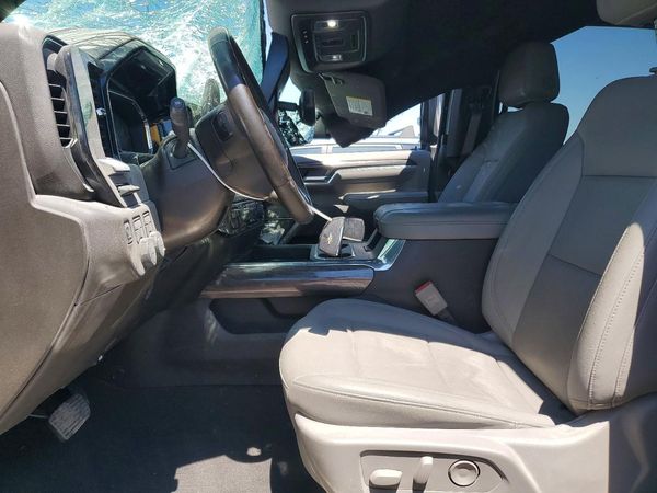2025 CHEVROLET SILVERADO LTZ — DENT
