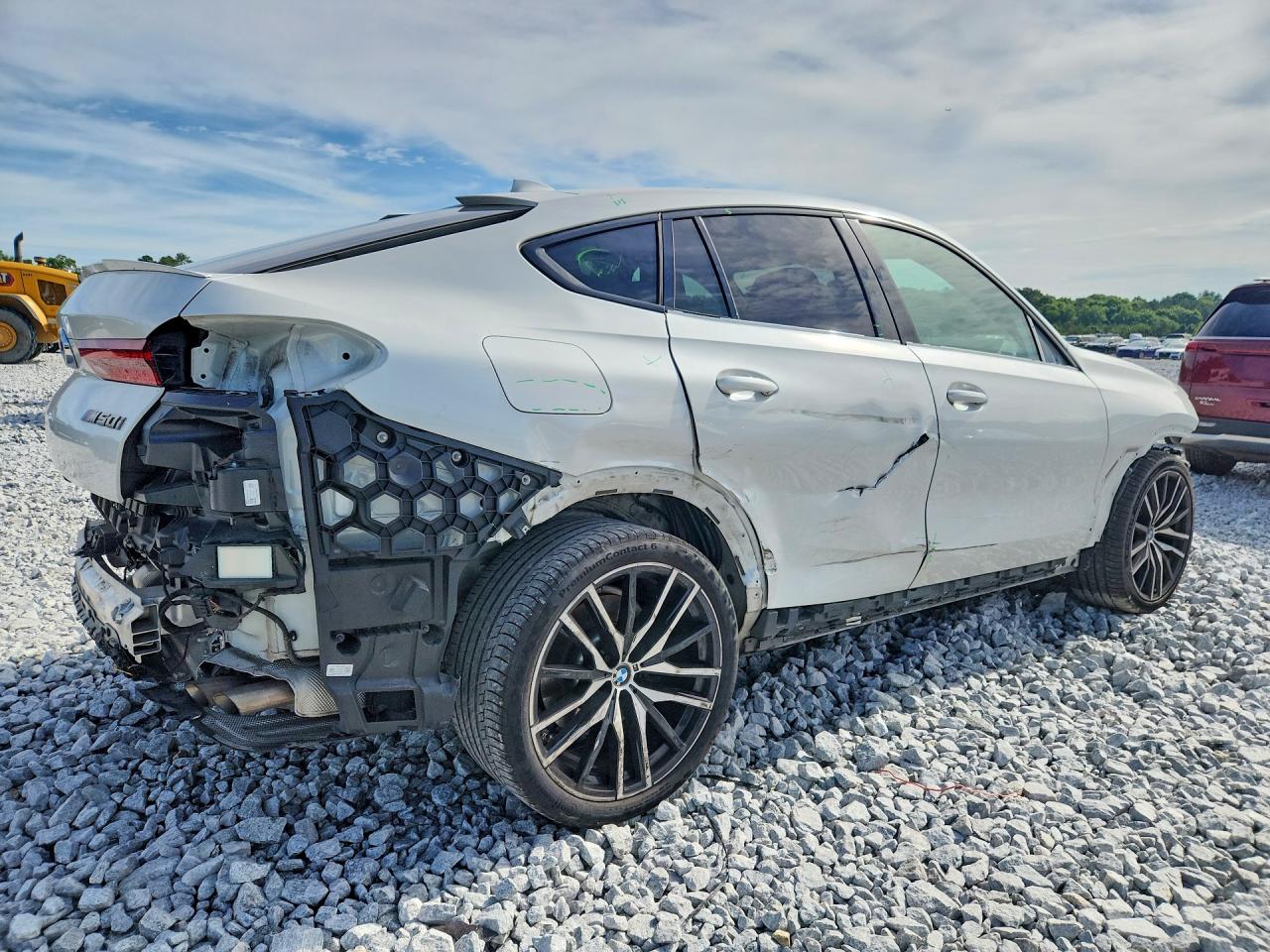 2021 BMW X6 M50i