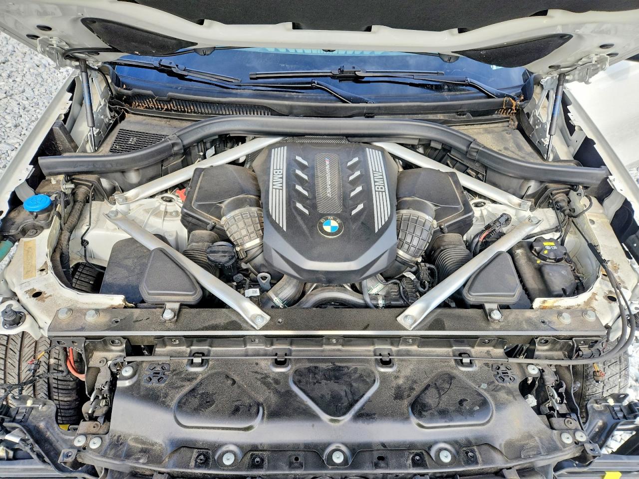 2021 BMW X6 M50i
