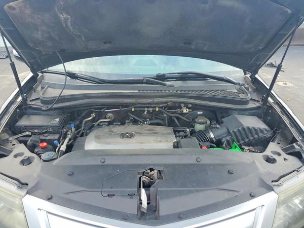 2012 ACURA MDX Advance Ent. — Engine bay