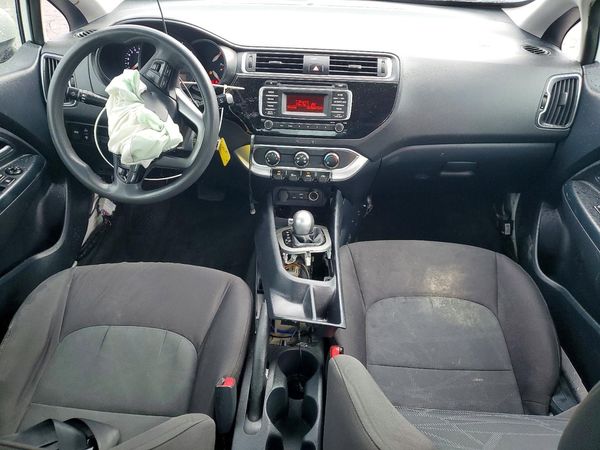 2016 KIA RIO