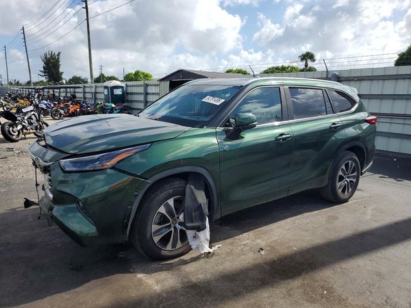 2023 TOYOTA HIGHLANDER