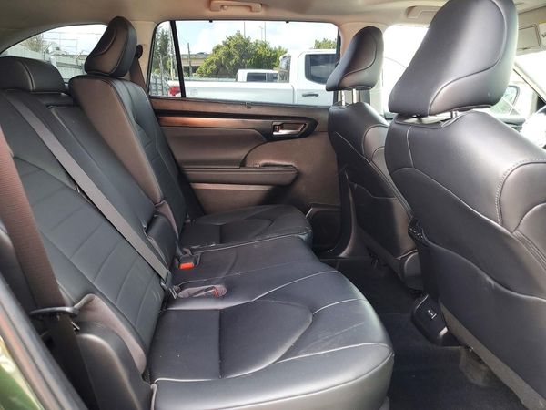 2023 TOYOTA HIGHLANDER