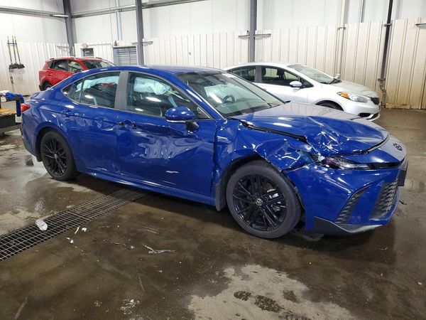2025 TOYOTA CAMRY — Passenger 3/4
