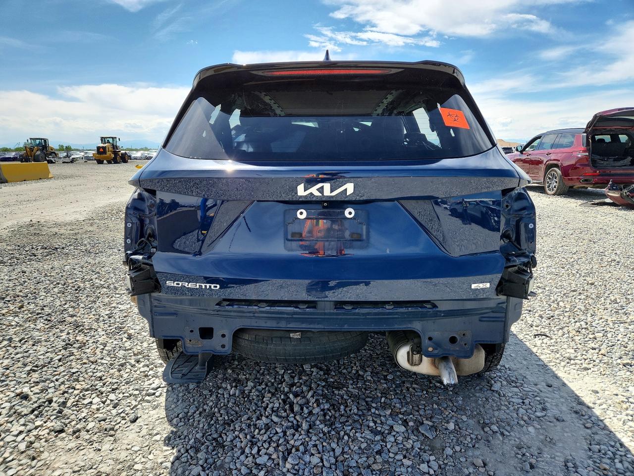 2024 KIA SORENTO S