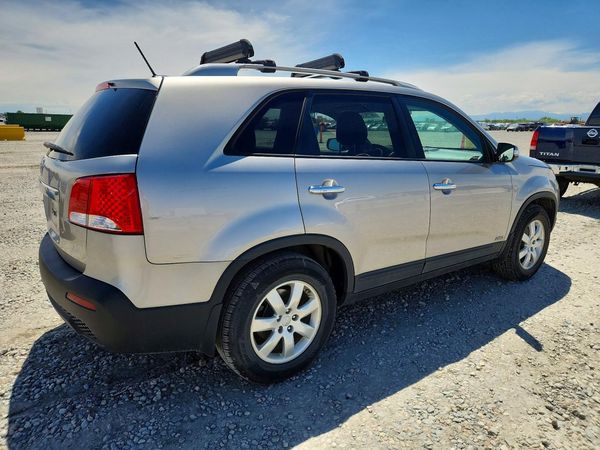 2013 KIA SORENTO