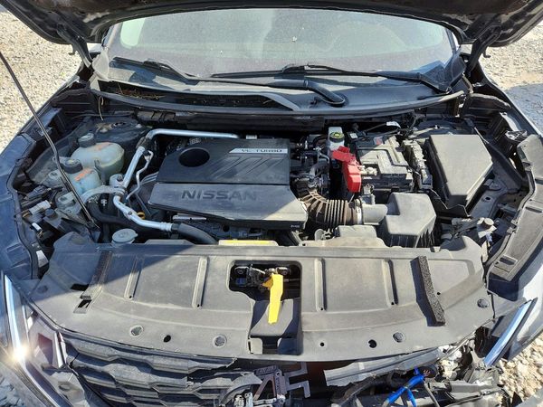 2023 NISSAN ROGUE SV — Engine bay