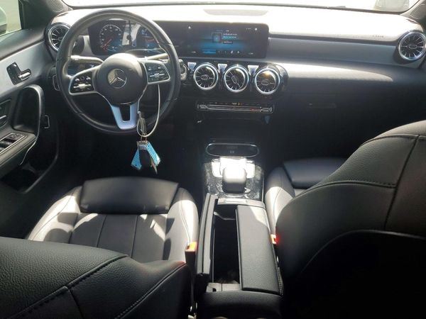 2022 MERCEDES-BENZ A A220
