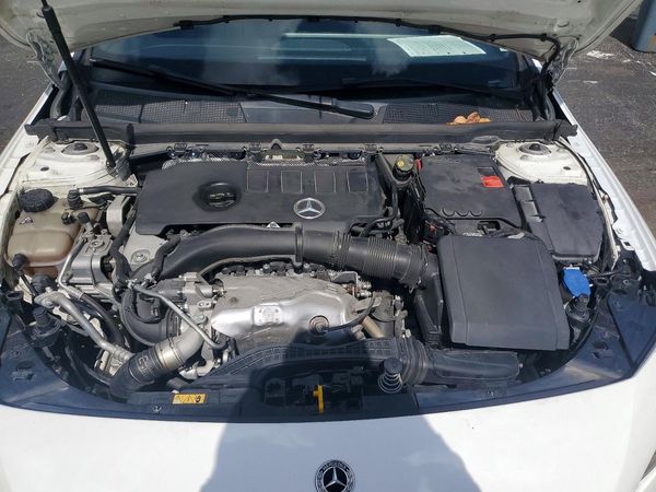 2022 MERCEDES-BENZ A A220