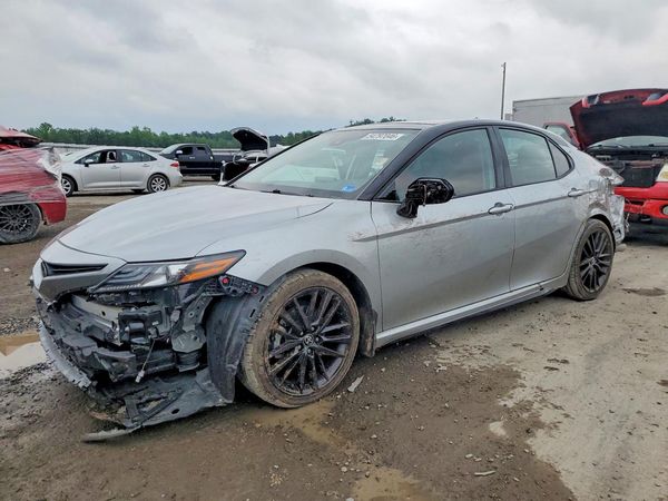 2023 TOYOTA CAMRY