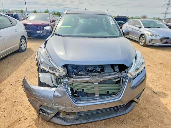 2019 NISSAN KICKS