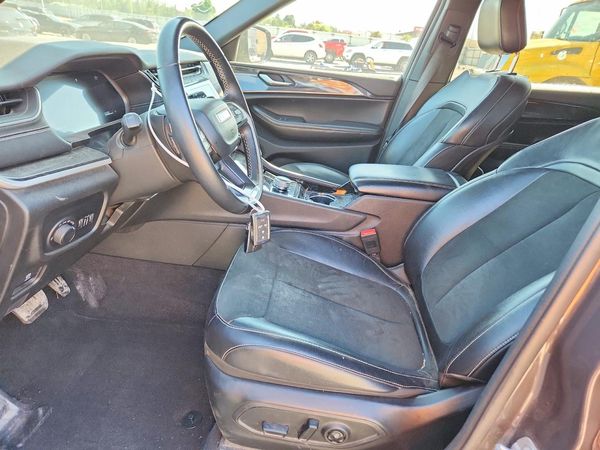 2022 JEEP GRAND CHEROKEE L LAREDO 4X4