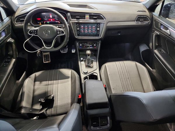 2024 VOLKSWAGEN TIGUAN 4Motion SE R-Line Black