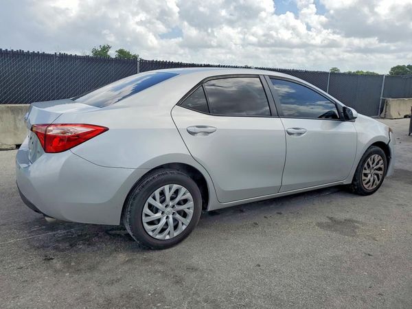 2019 TOYOTA COROLLA