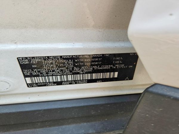 2022 TOYOTA RAV4 LE